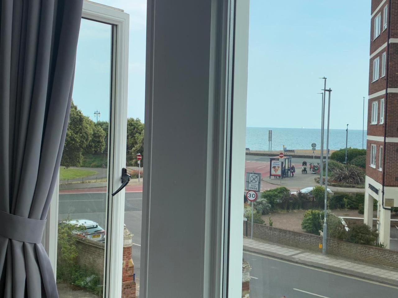 Inn By The Sea, Portsmouth, Parking Ev 22Kw Available Kültér fotó